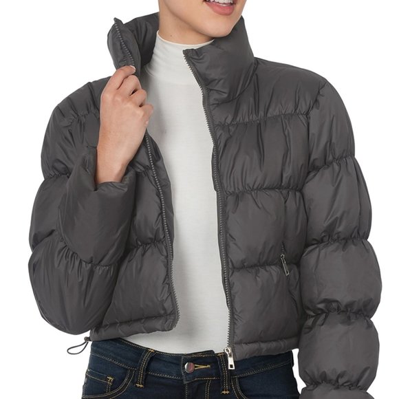 🌲🌲🌲Puffer Jacket in Black🌲🌲🌲 - Picture 2 of 6